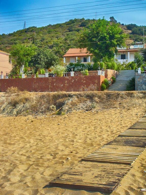 Vistonia Apartment Agios Georgios Pagon Exterior photo
